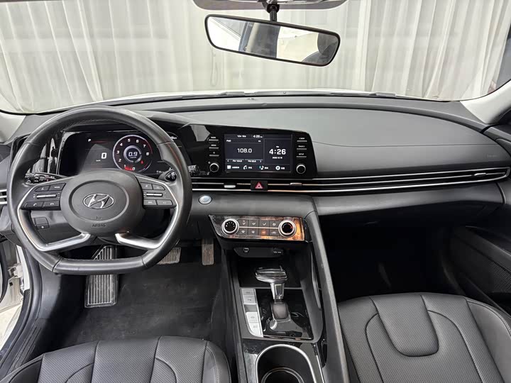 Фото 8 - Hyundai Elantra N line