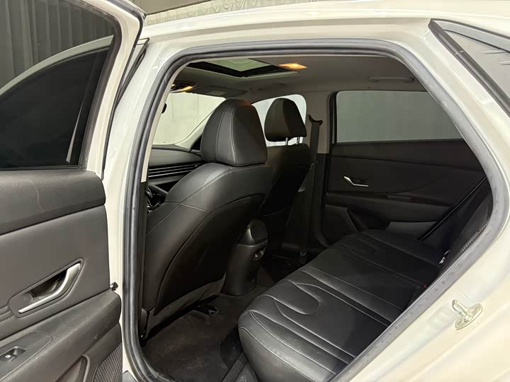 Фото 9 - Hyundai Elantra N line