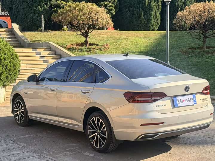 Фото 6 - Volkswagen Lavida