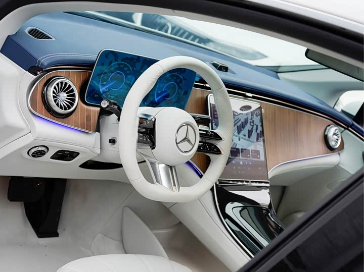 Фото 9 - Mercedes-Benz EQE