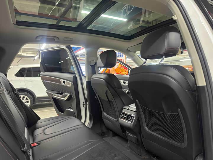 Фото 5 - Bestune T99