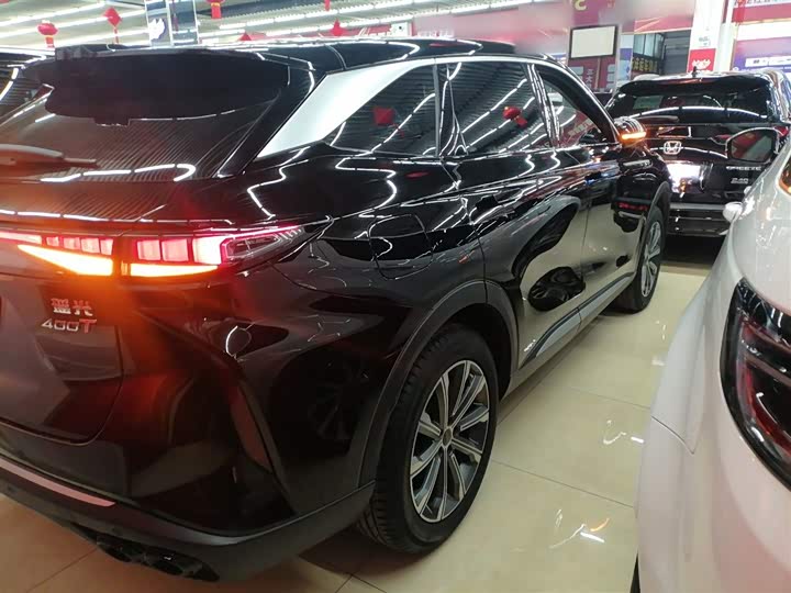 Фото 7 - Exeed RX