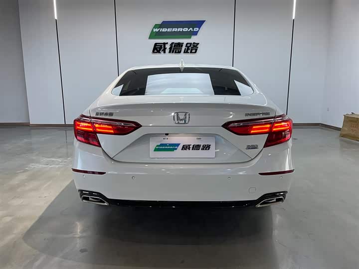 Фото 7 - Honda Inspire