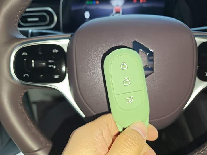 Фото 9 - Leapmotor C11