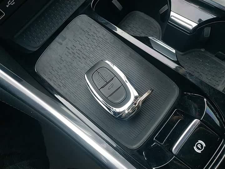 Фото 9 - Maxus G50