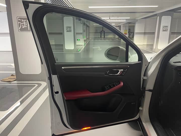 Фото 6 - Porsche Macan