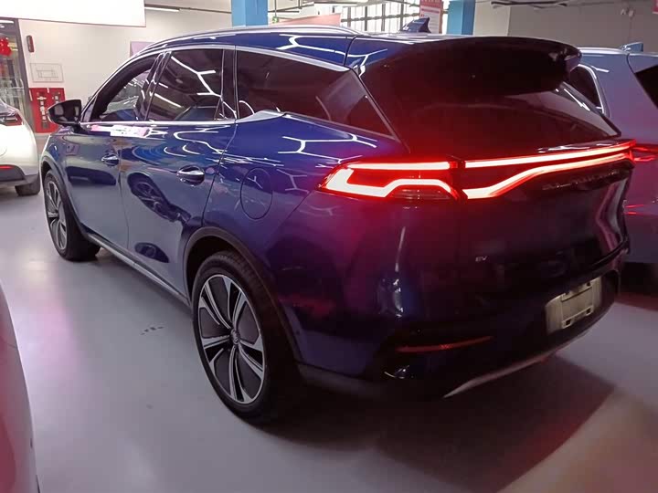 Фото 5 - BYD Tang Hybrid/EV