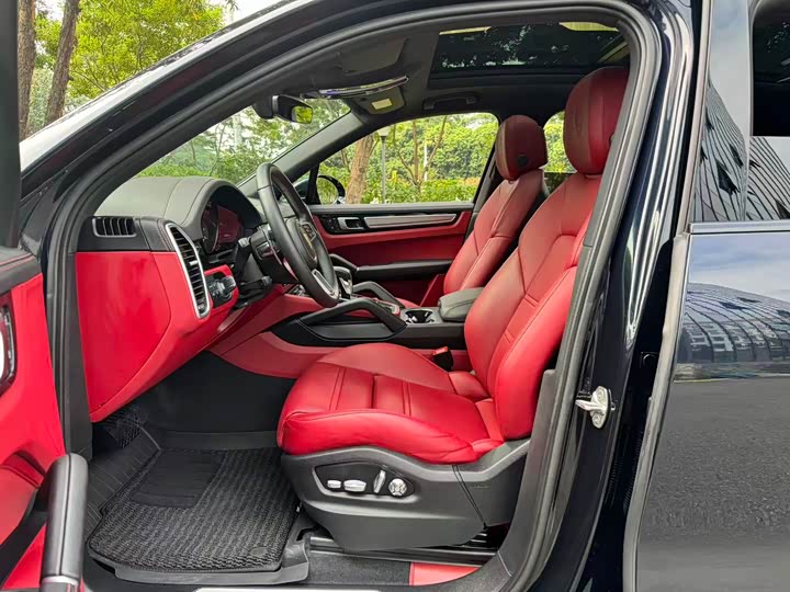 Фото 7 - Porsche Cayenne