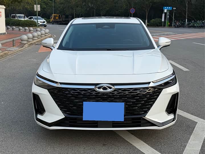 Фото 2 - Chery Arrizo 8