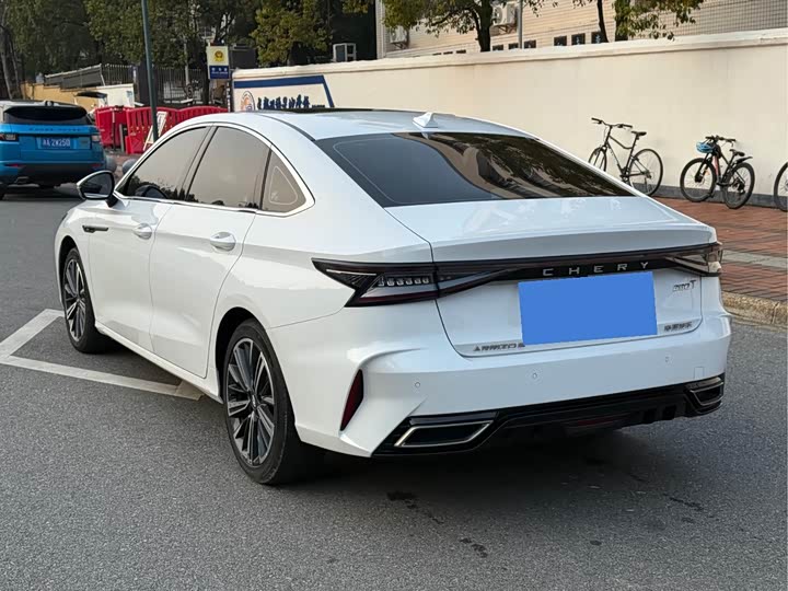 Фото 6 - Chery Arrizo 8