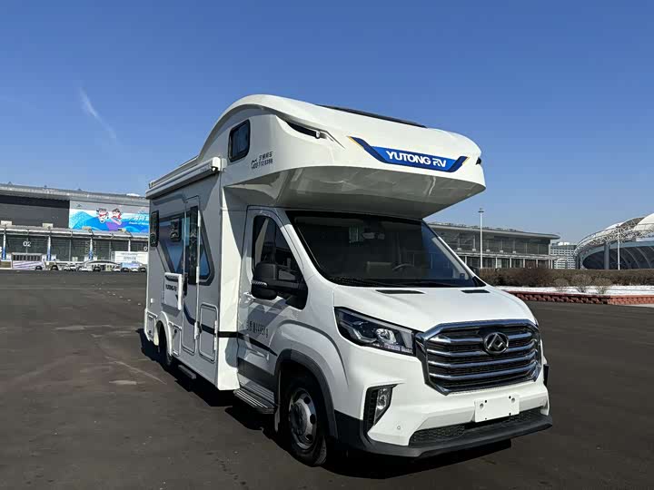 Фото 3 - Maxus V90 RV