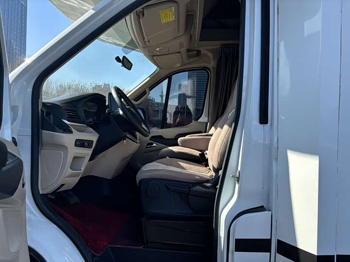 Фото 7 - Maxus V90 RV