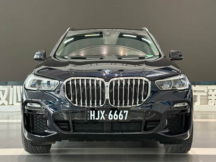 Фото 2 - BMW X5