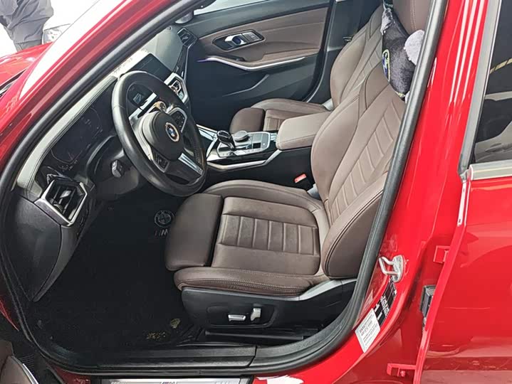 Фото 9 - BMW 3 Series