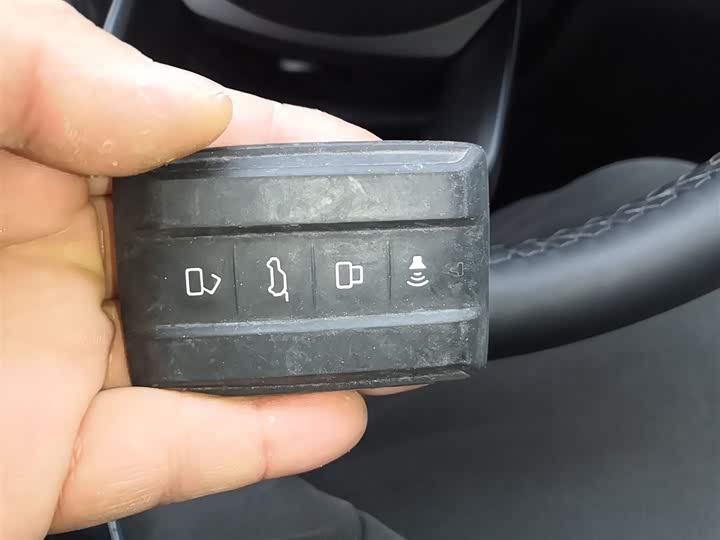 Фото 9 - Tank 400 Hybrid