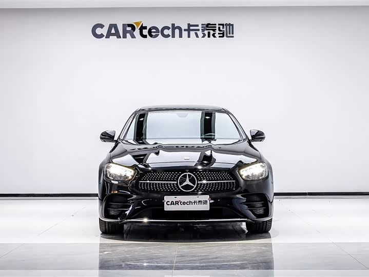 Фото 2 - Mercedes-Benz E-Class