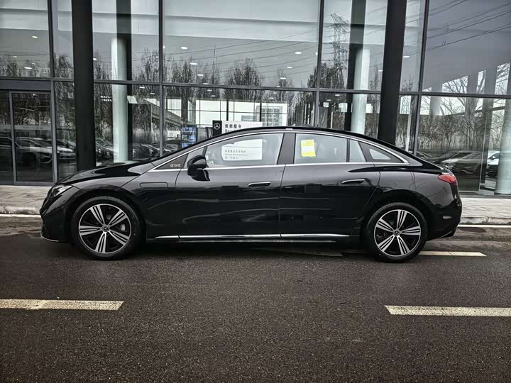 Фото 4 - Mercedes-Benz EQE