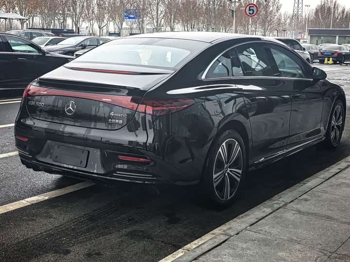 Фото 7 - Mercedes-Benz EQE