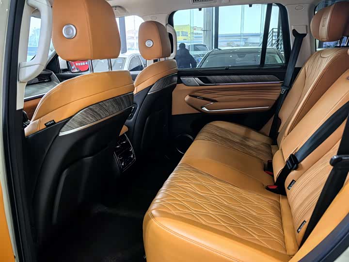 Фото 9 - Tank 500