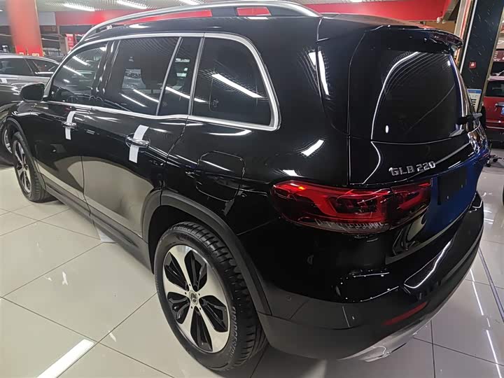 Фото 5 - Mercedes-Benz GLB-Class