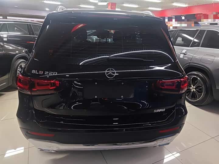 Фото 6 - Mercedes-Benz GLB-Class