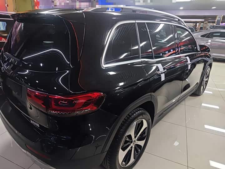 Фото 7 - Mercedes-Benz GLB-Class