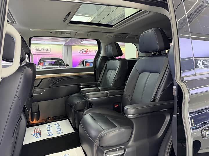 Фото 7 - GAC Trumpchi M8