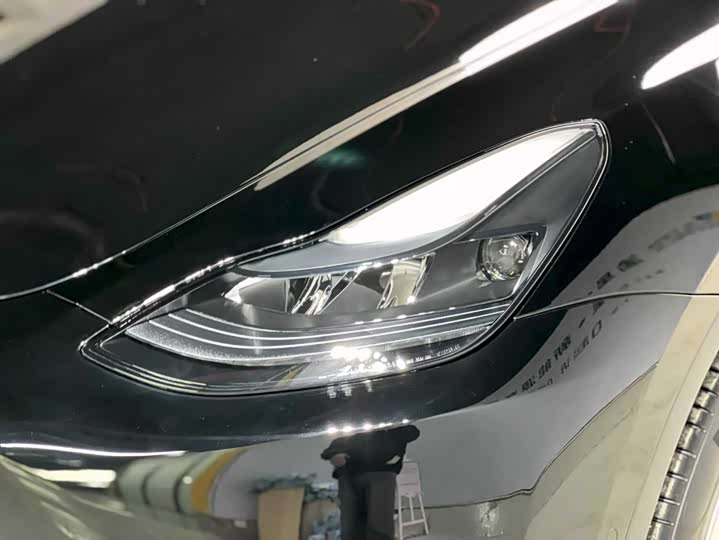 Фото 8 - Tesla Model Y