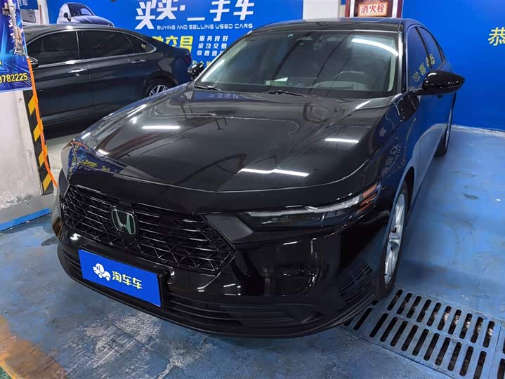 Фото 1 - Honda Accord