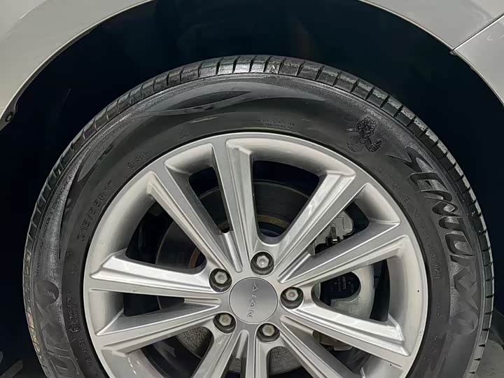 Фото 7 - GAC Aion S