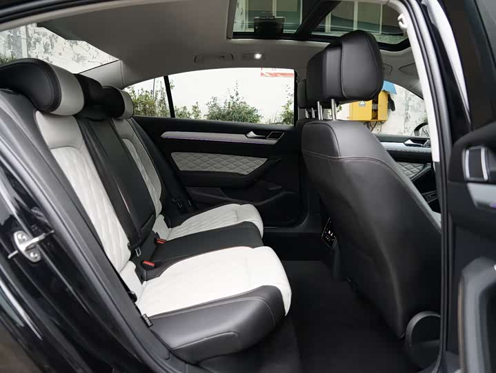 Фото 6 - Volkswagen Magotan