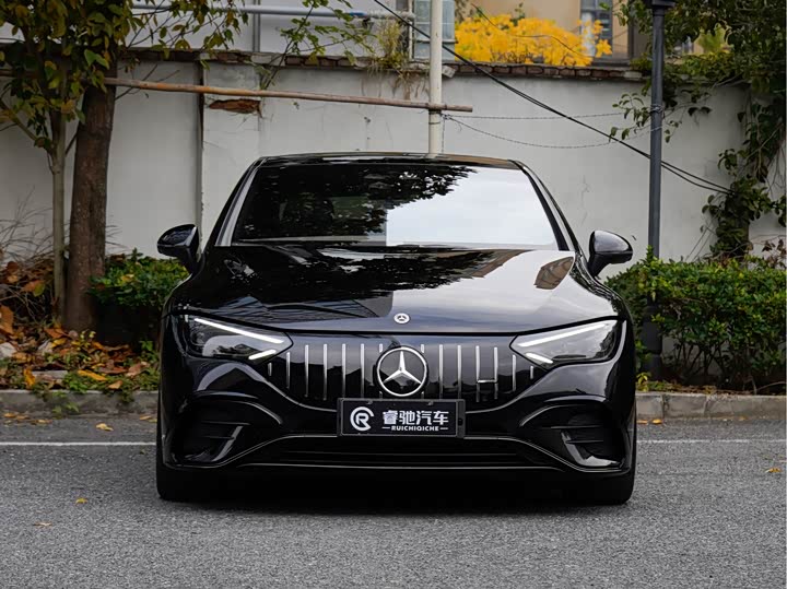Фото 3 - Mercedes-Benz EQE AMG
