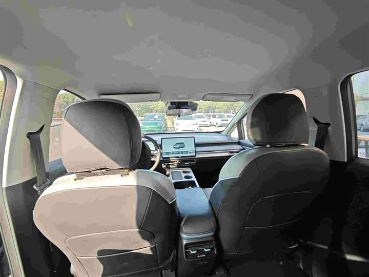 Фото 6 - GAC Aion Y