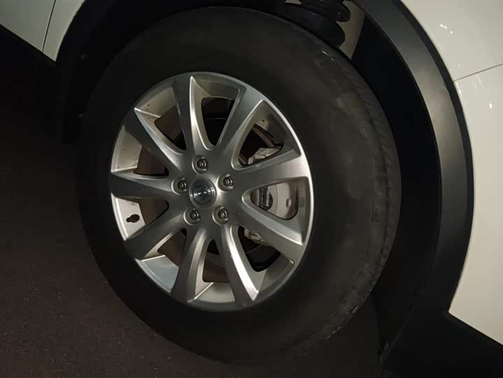 Фото 6 - Buick Envision Plus