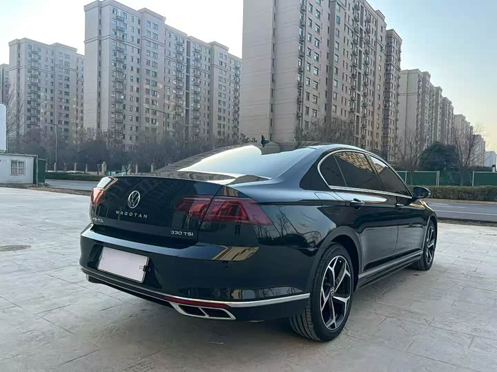 Фото 7 - Volkswagen Magotan