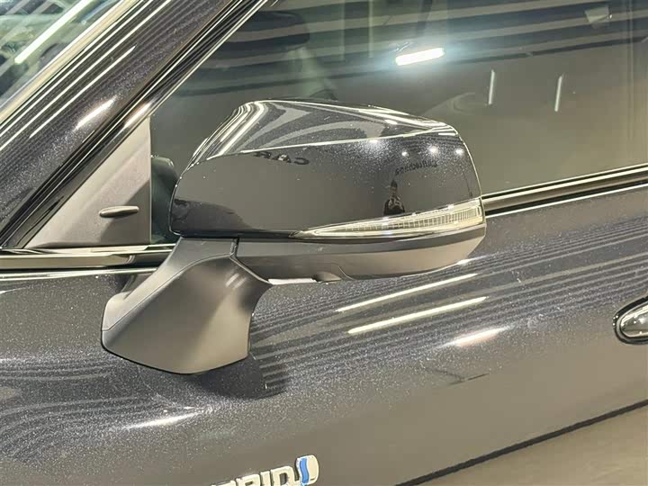 Фото 9 - Toyota Crown Kluger