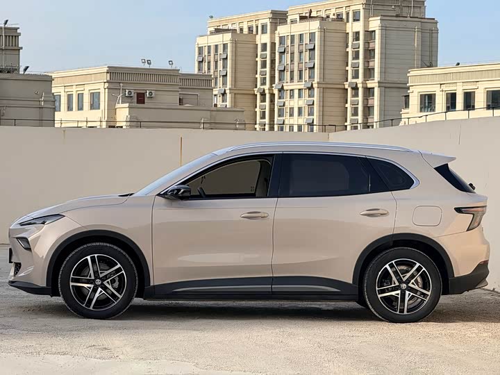 Фото 4 - MG Motor ES5