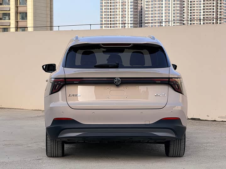 Фото 6 - MG Motor ES5