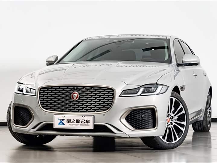 Фото 2 - Jaguar XF L