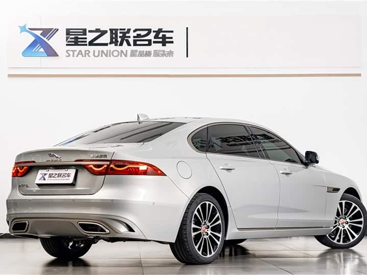 Фото 7 - Jaguar XF L