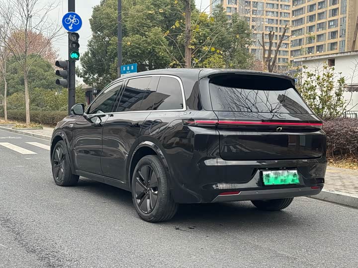 Фото 9 - LiXiang L8