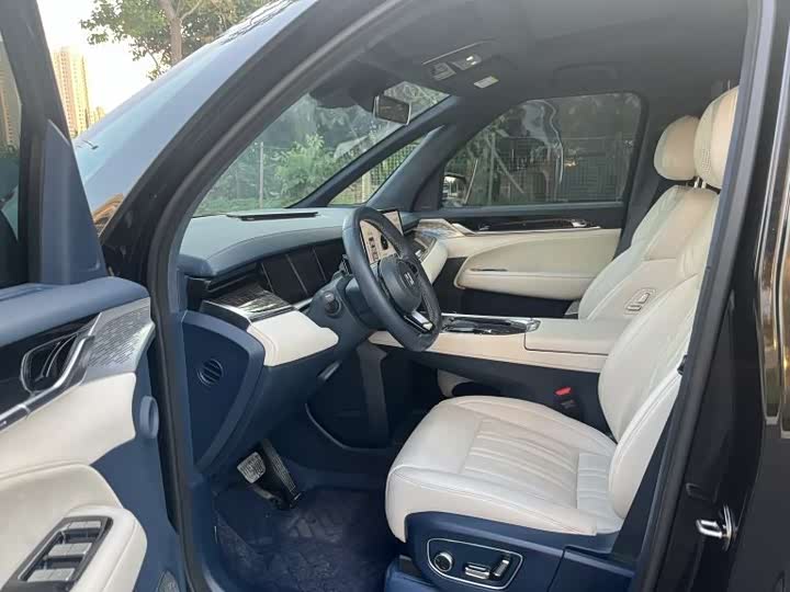 Фото 4 - Zeekr 009