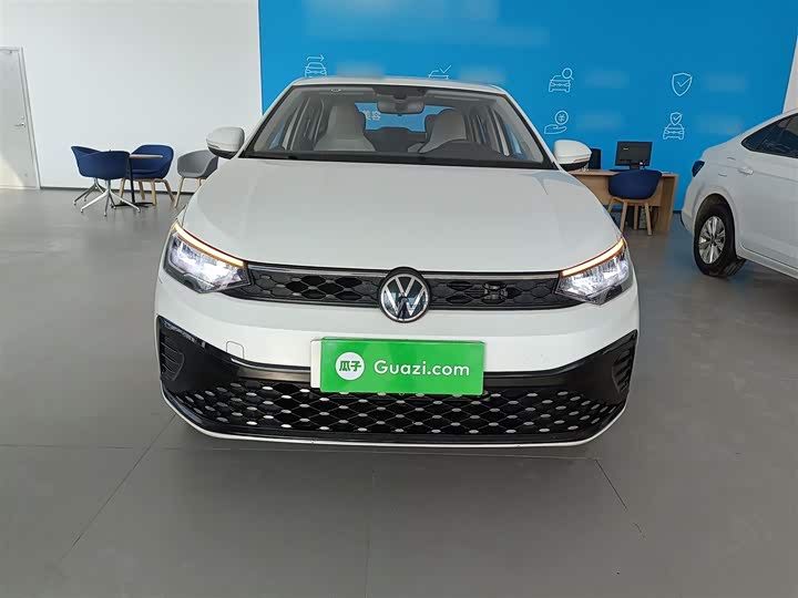 Фото 3 - Volkswagen Lavida