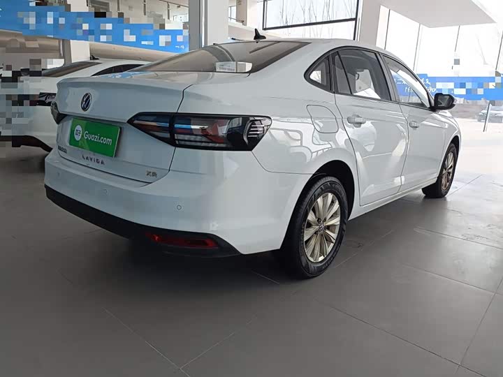 Фото 7 - Volkswagen Lavida