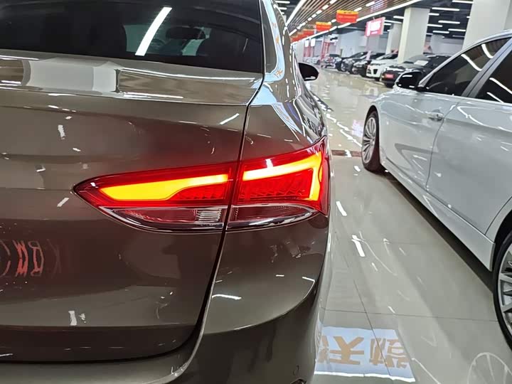 Фото 8 - Buick Excelle GT