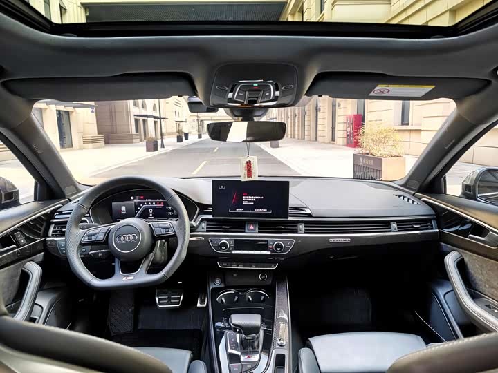 Фото 6 - Audi S4