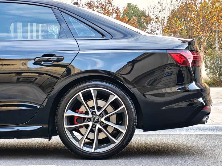 Фото 7 - Audi S4