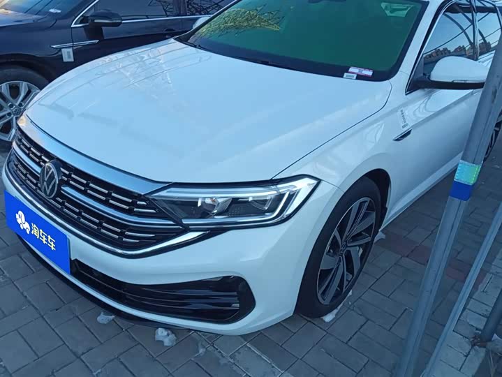 Фото 1 - Volkswagen Sagitar L