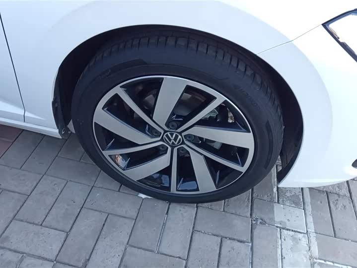 Фото 6 - Volkswagen Sagitar L