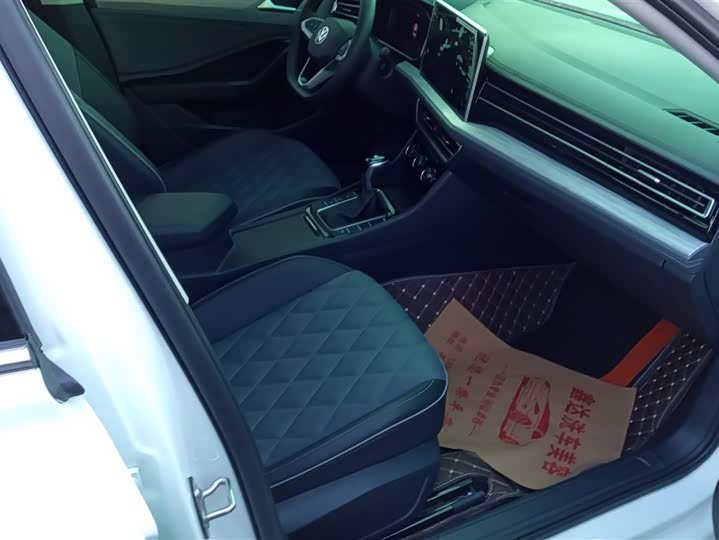 Фото 8 - Volkswagen Sagitar L